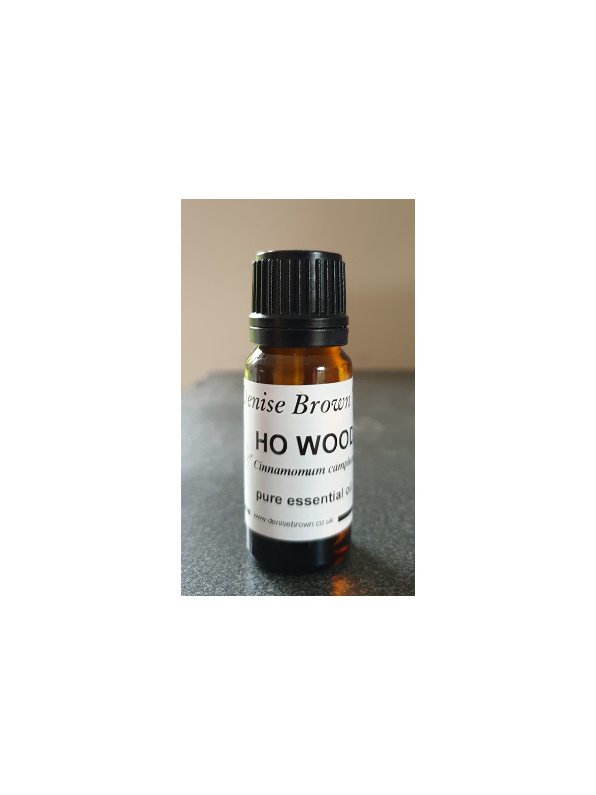 Ho Wood Leaf (Cinnamomum camphora)  Essential Oil | Denise Brown